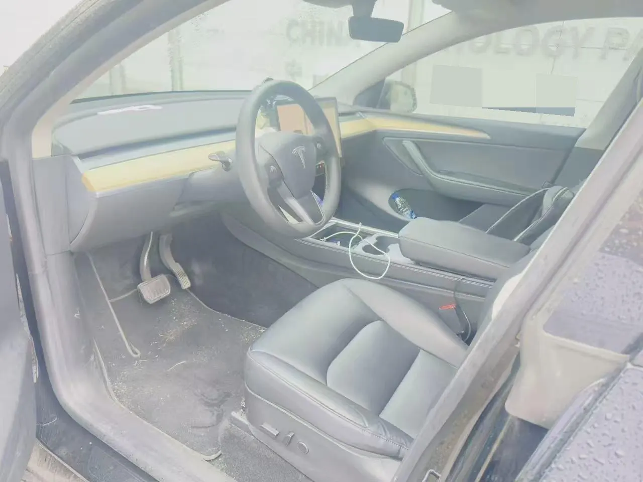 Tesla 2021 Model Y Standard Endurance Rear Drive Automatic Gear 2