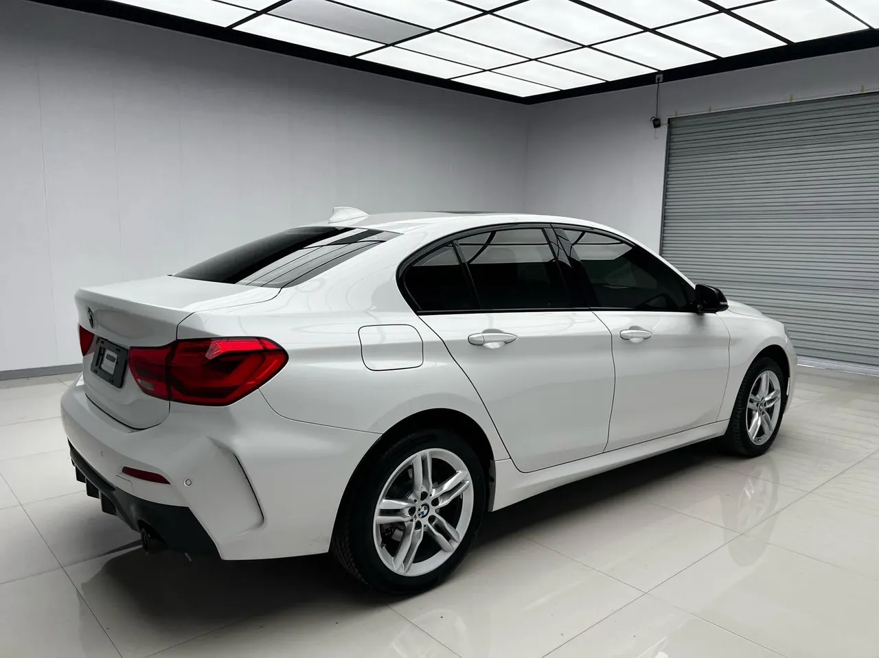 BMW 1 Series 2021 120i 1.5T M Sports Obsidian Night Edition Automatic Gear 4