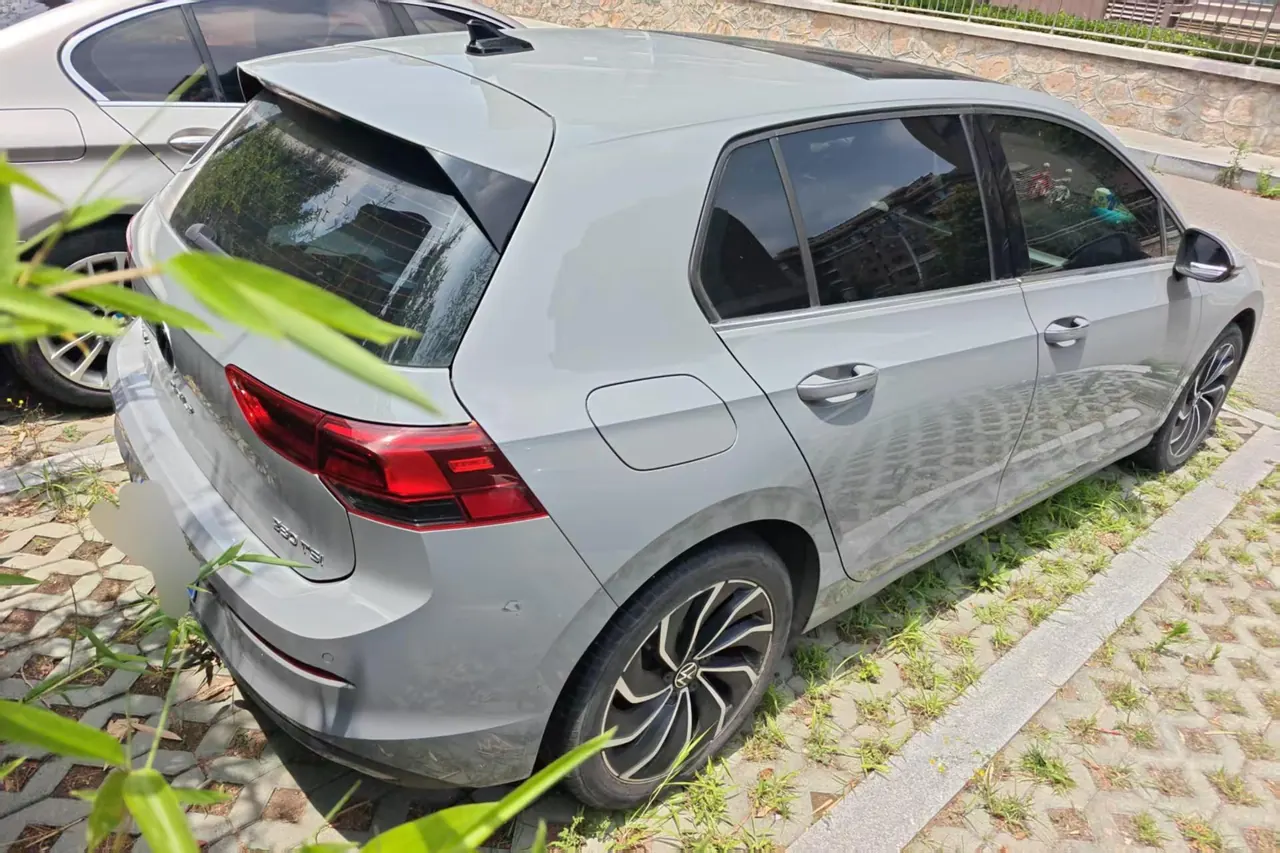 Volkswagen 2021 Golf 8 PRO 1.4TSI 280TSI Automatic 2