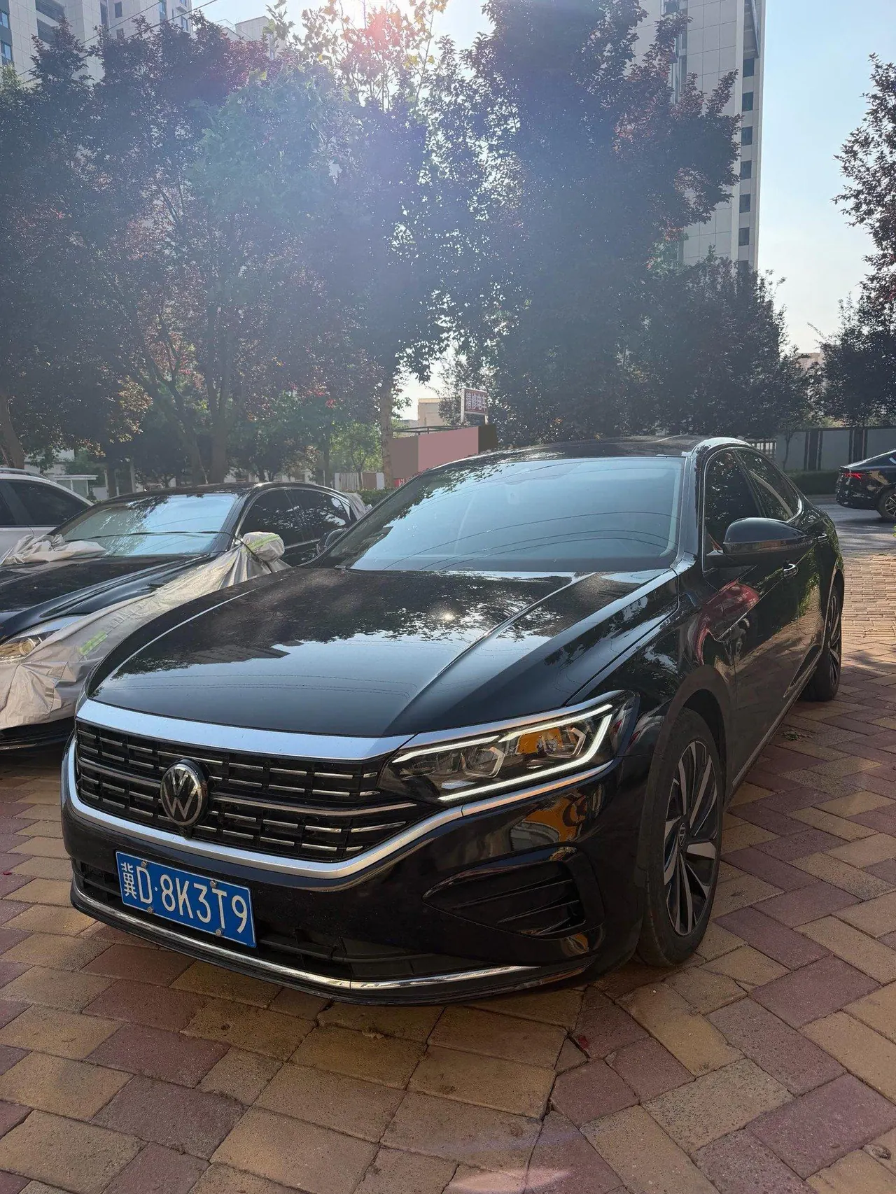Volkswagen 2023 Passat 2.0TSI 330TSI Deluxe Edition (Modified) Automatic Gear - View 1