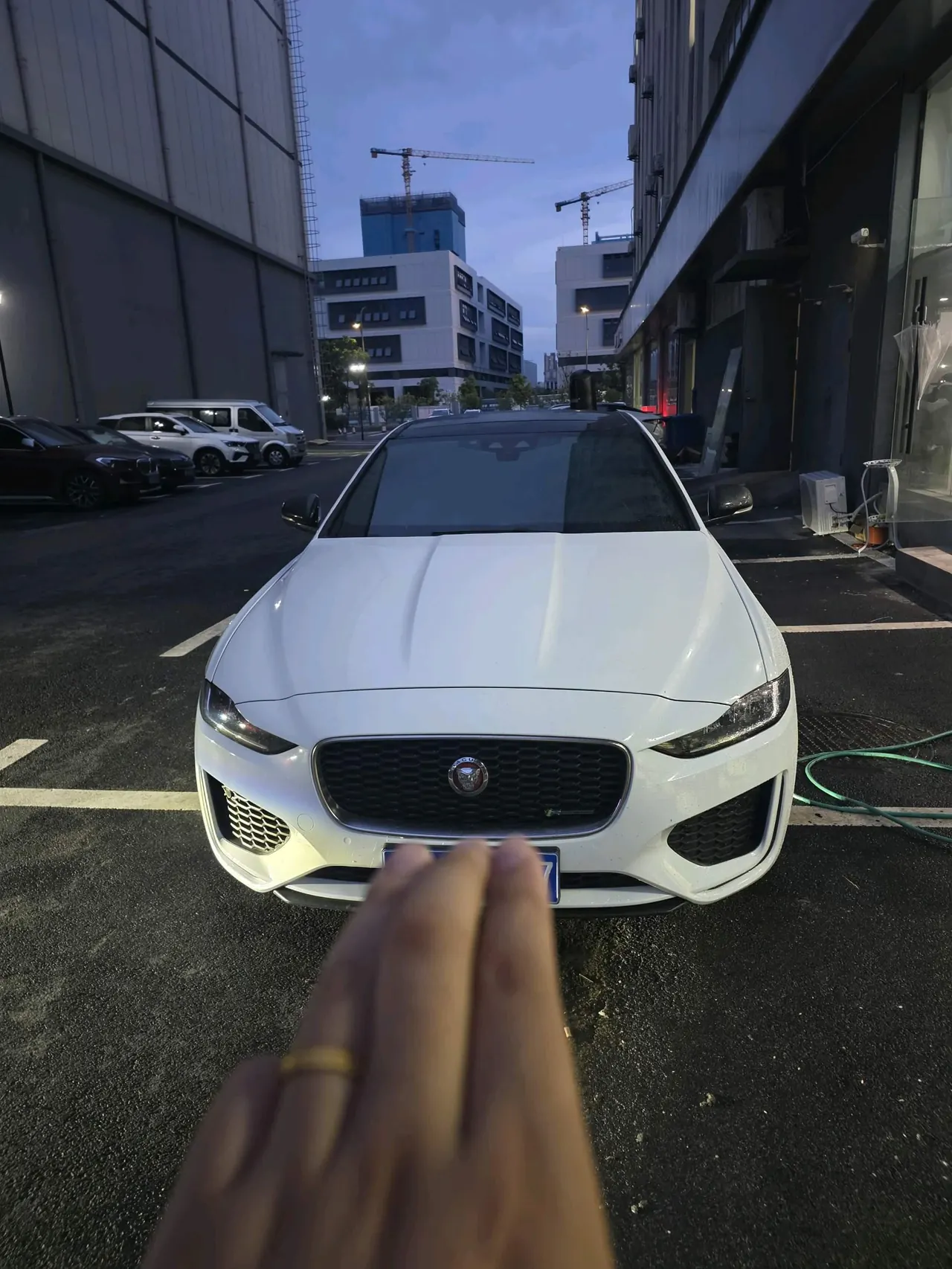 Jaguar 2020 XEL 2.0T 200PS R-DYNAMIC Youth Sports Edition Automatic Gear 2