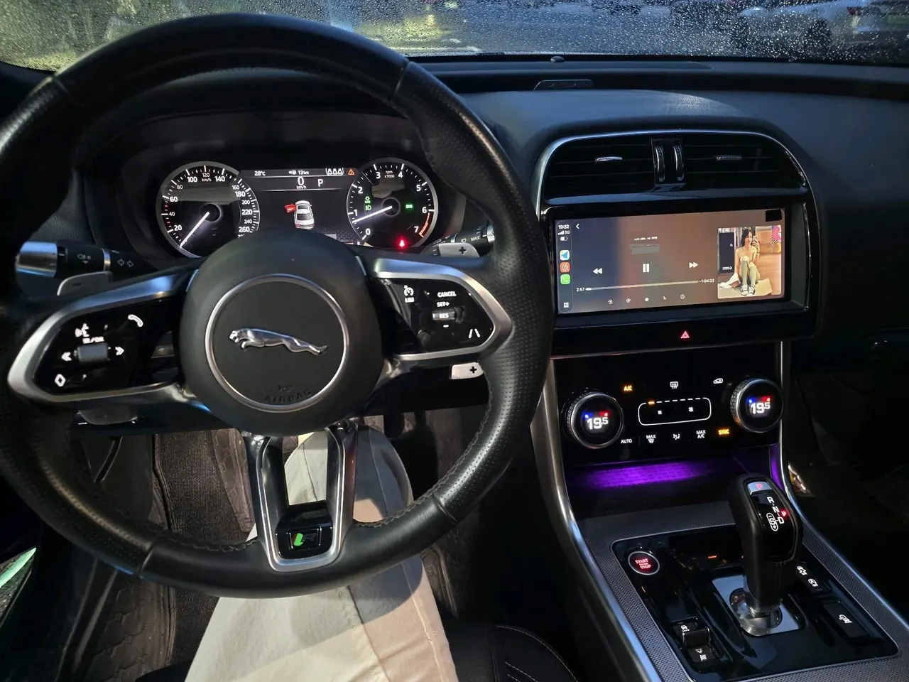 Jaguar 2020 XEL 2.0T 200PS R-DYNAMIC Youth Sports Edition Automatic Gear 6