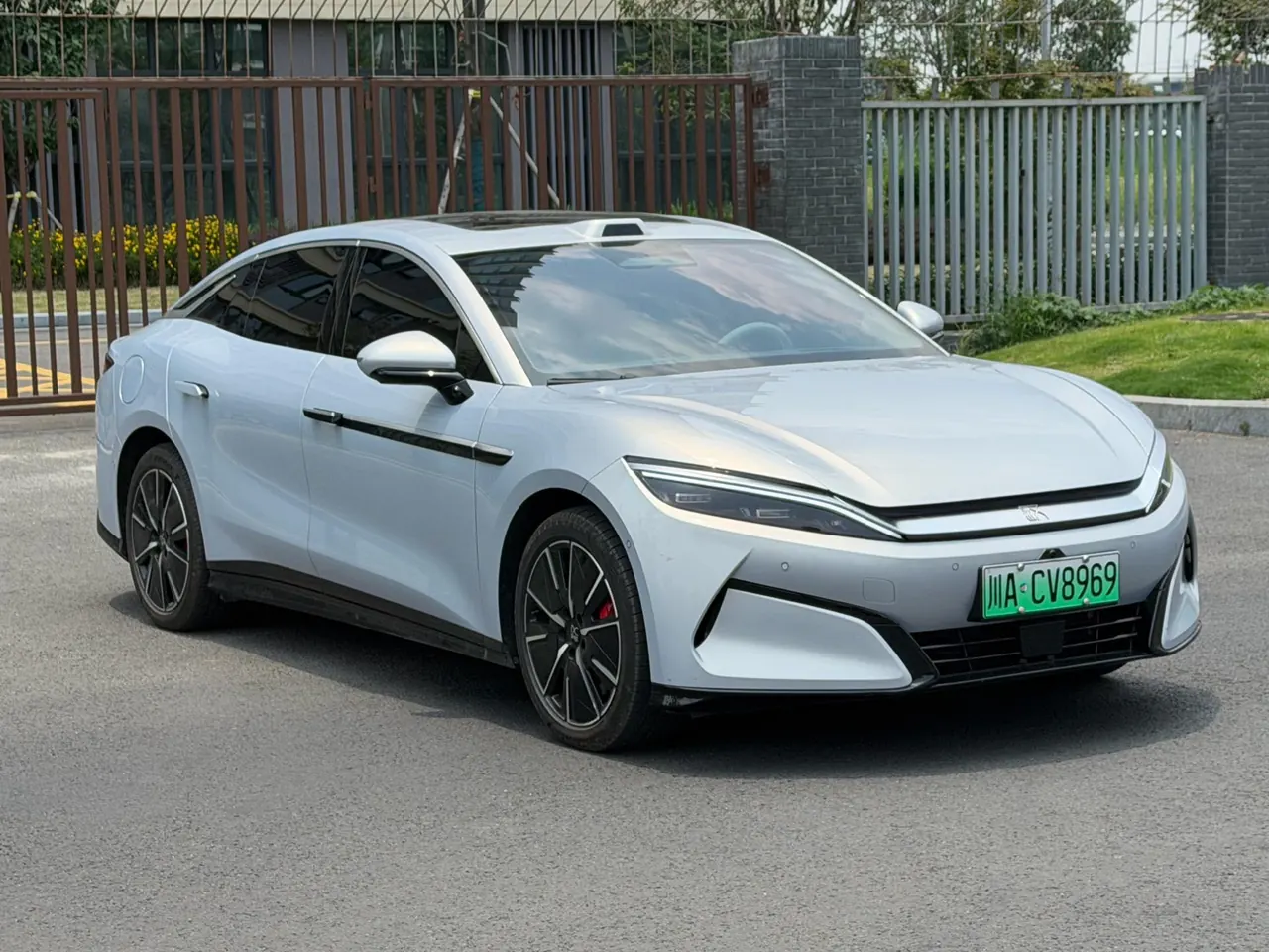 BYD 2025 Han L EV 701KM Laser Radar Flagship Automatic Gear 3