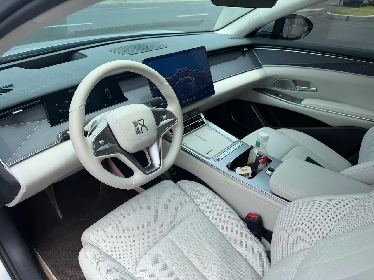 BYD 2025 Han L EV 701KM Laser Radar Flagship Automatic Gear 6
