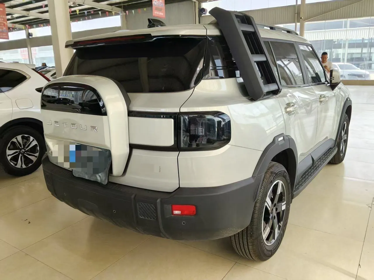 Jetour 2025 Freeman 1.5TD Discovery Automatic 9