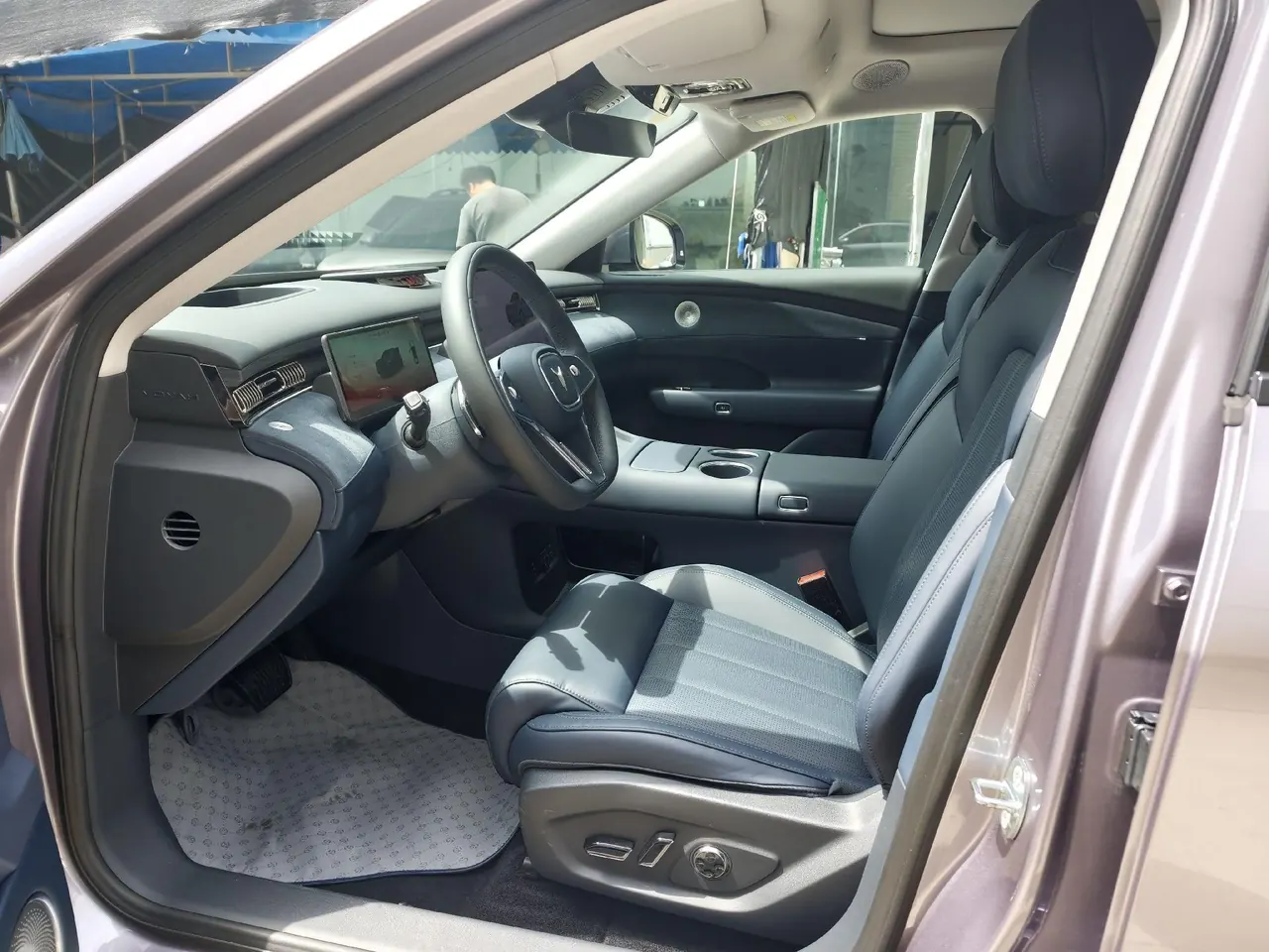 Voyah 2025 FREE four-wheel drive dry Kun version of automatic gear 12