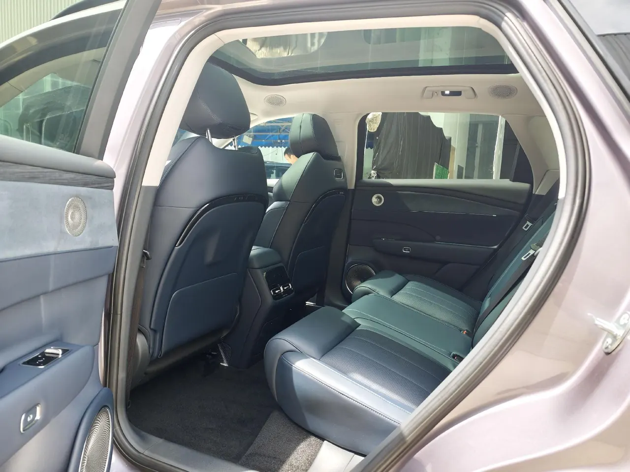 Voyah 2025 FREE four-wheel drive dry Kun version of automatic gear 13