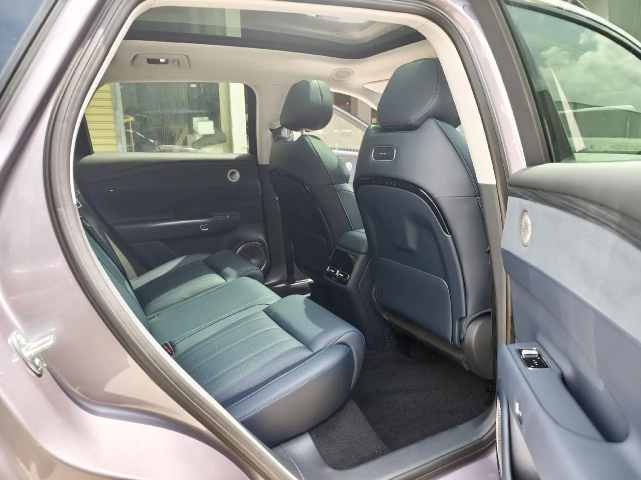 Voyah 2025 FREE four-wheel drive dry Kun version of automatic gear 18