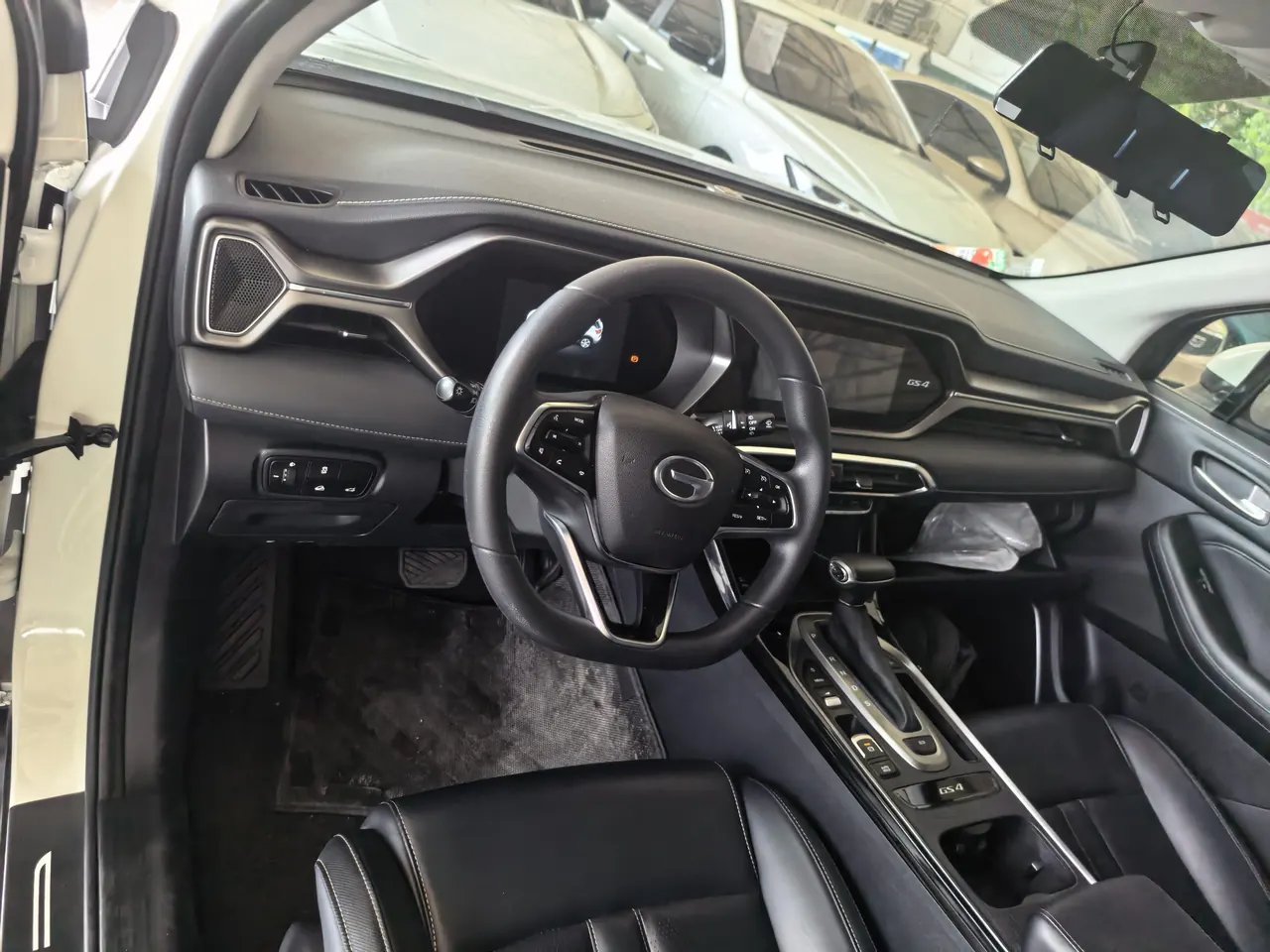 Chuanqi 2021 GS4 1.5T 270T Deluxe Zhilian Edition Automatic Gear 2