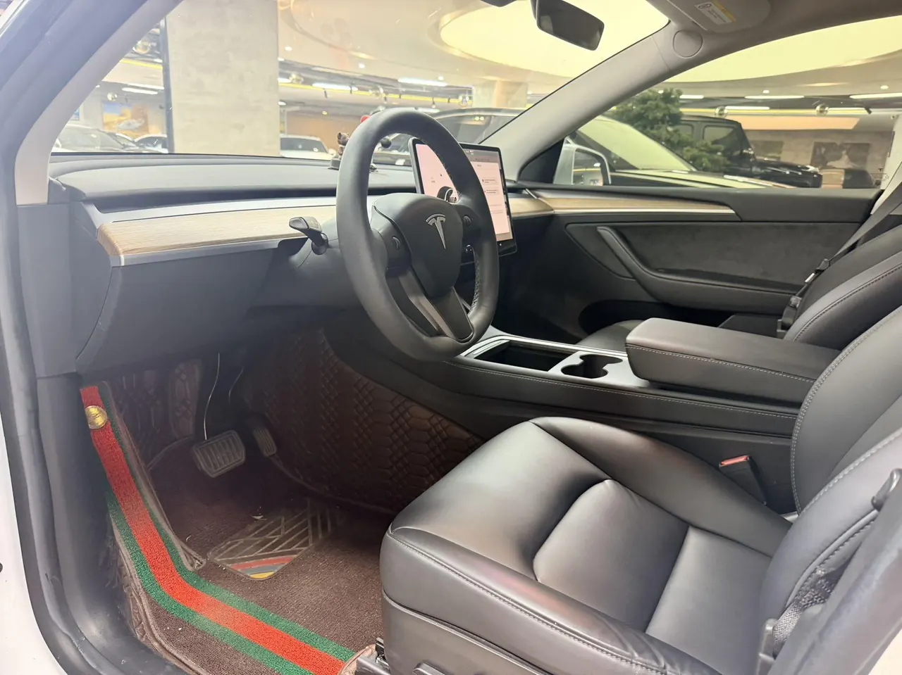 Tesla 2021 Model Y Standard Endurance Rear Drive Automatic Gear 8