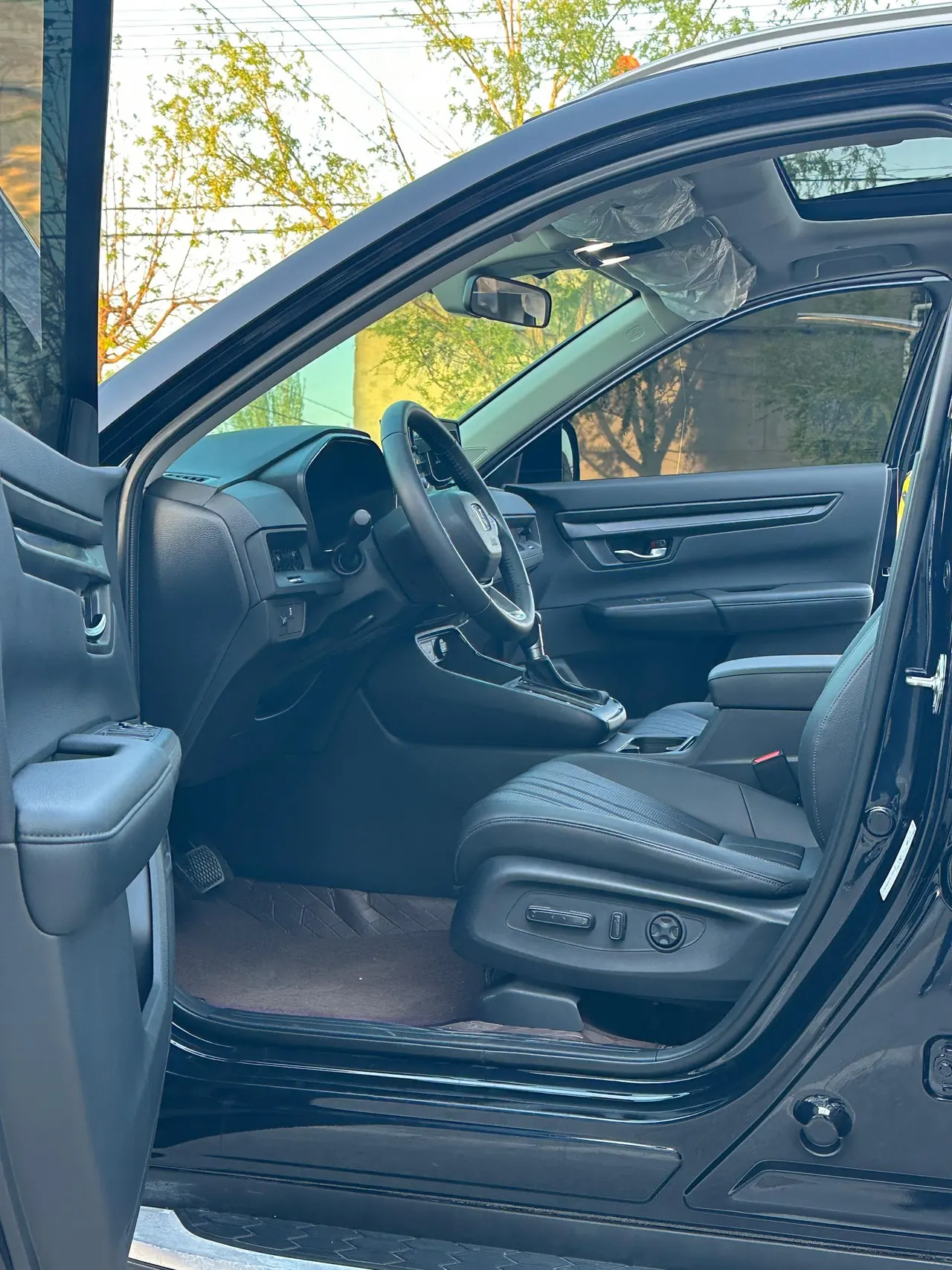 Honda 2025 Hao Ying 1.5T Stepless 240TURBO Two-Drive Deluxe Edition 5-seat Automatic Gear 4