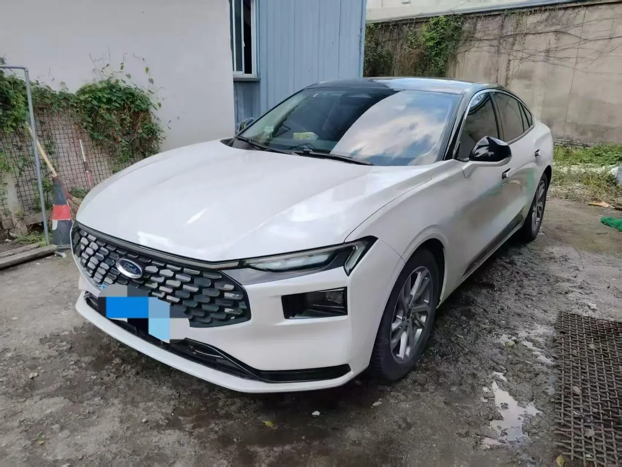 Open image lightbox: Ford 2022 Mondeo 2.0T EcoBoost 245 Luxury (Modified) Automatic Gear