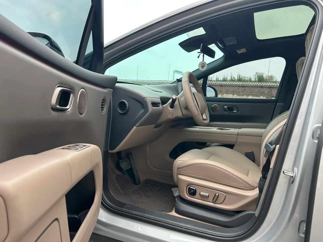 Li 2025 I 300.00g Drive Standard Edition Automatic Gear 4