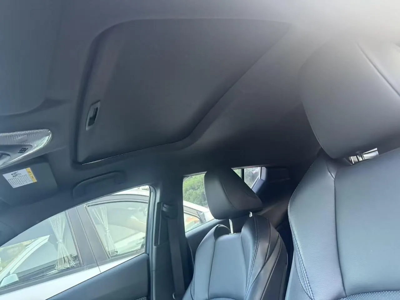 Toyota 2020 C- HR 2.0 stepless leading version of automatic gear 3