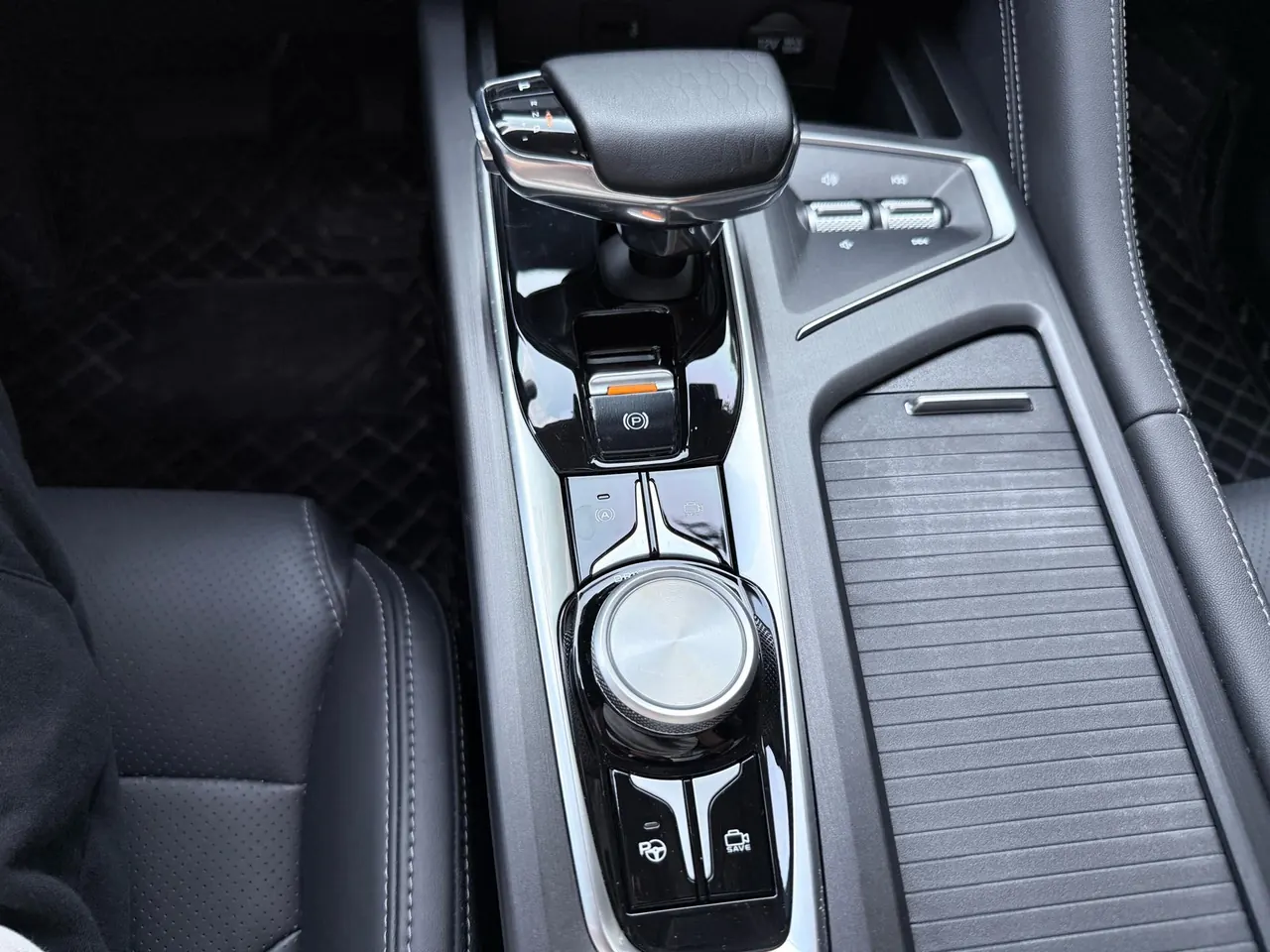 ChangAn 2021 CS75 PLUS 2.0T Pilot Automatic Gear 16