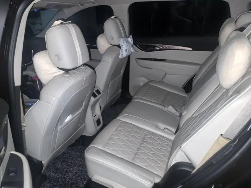 Buick 2021 Angkewei Plus 48V 2.0T Avenir 7-seat automatic gear 3