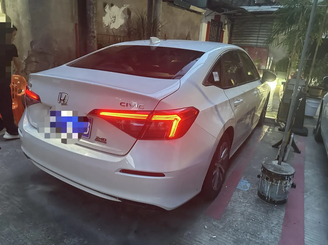 Honda 2023 Civic 1.5T CVT 240TURBO Sporty Edition Automatic 4
