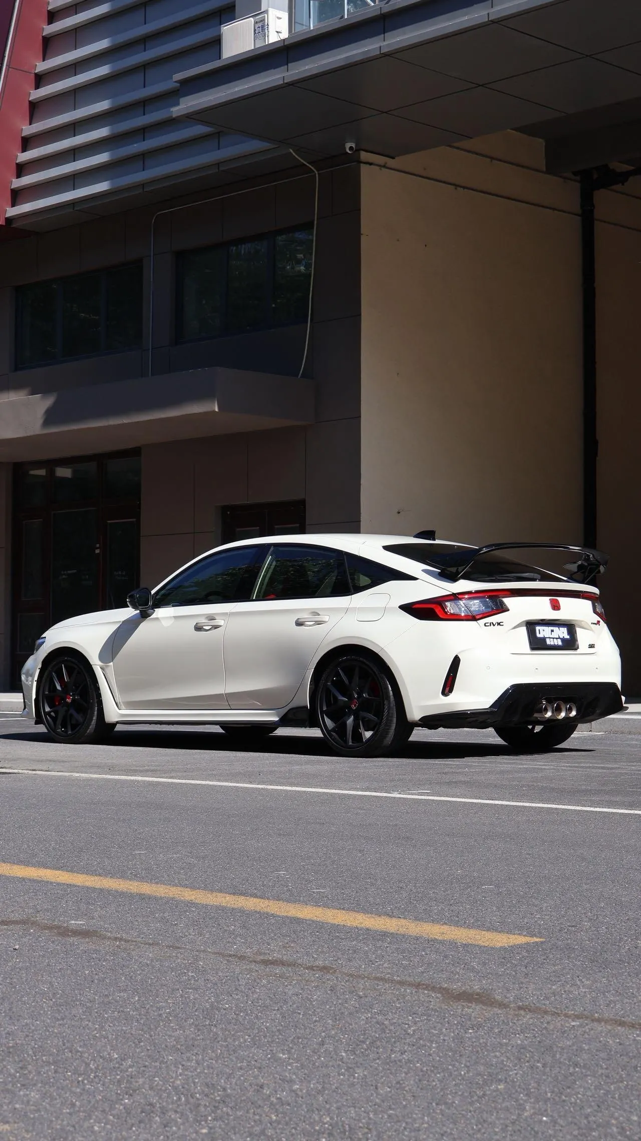 Honda Civic (Imported) 2023 Model Civic Type R 2.0T 420TURBO Manual Transmission 3