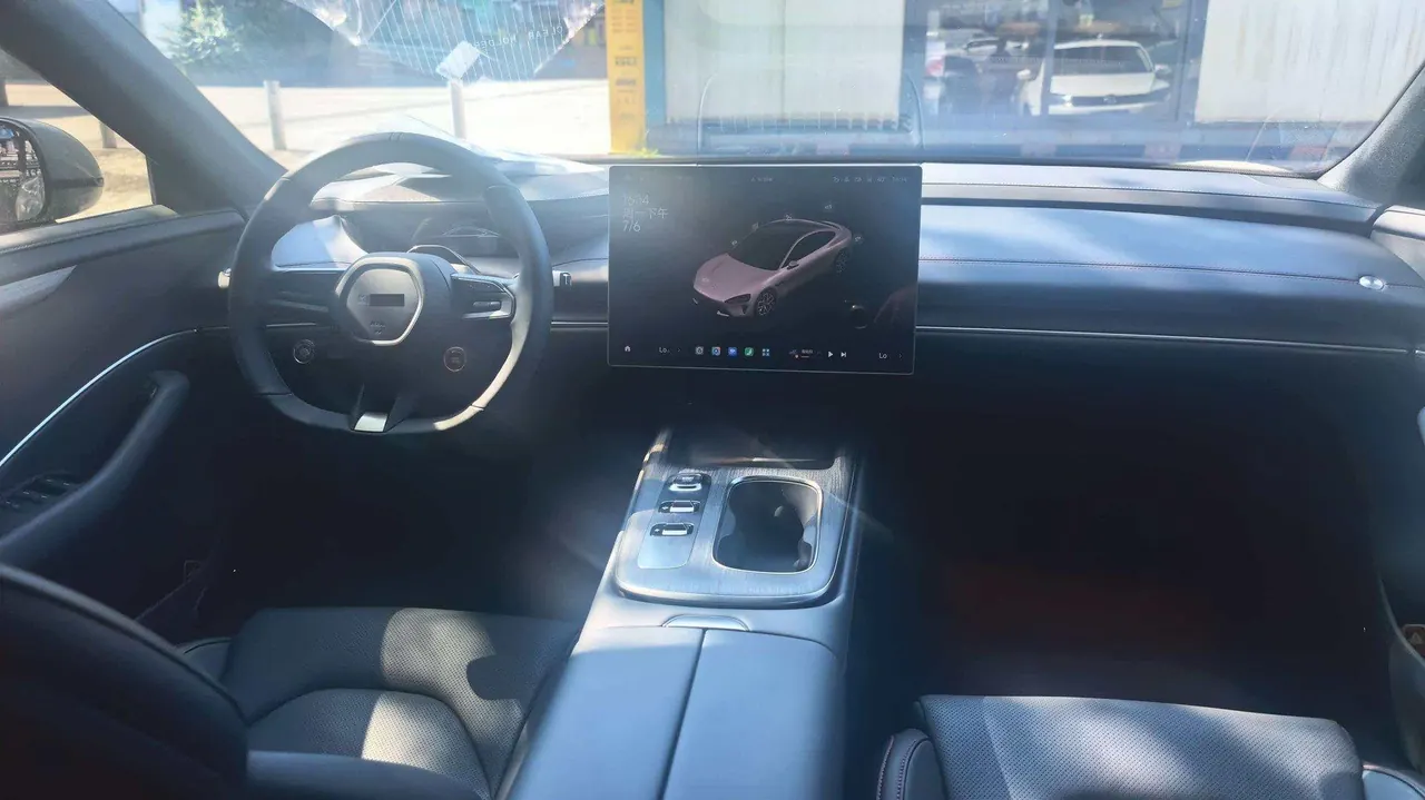 MI 2024 SU 7 830km Rear Drive Ultra Long Endurance High-end Smart Drive Pro Edition Automatic Gear 4