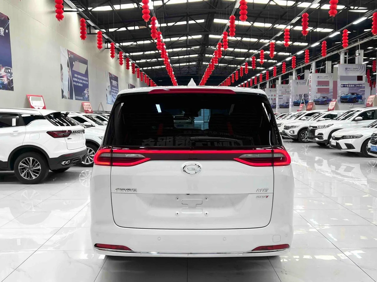 Chuanqi 2021 M6 1.5T 270T Premium Edition 7-seat Automatic Gear 5