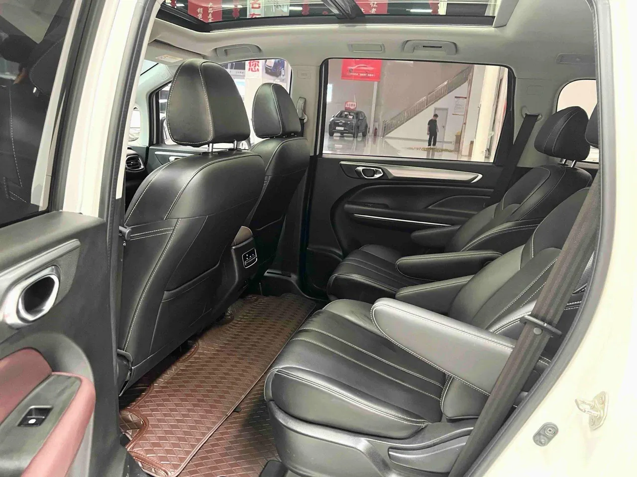 Chuanqi 2021 M6 1.5T 270T Premium Edition 7-seat Automatic Gear 9