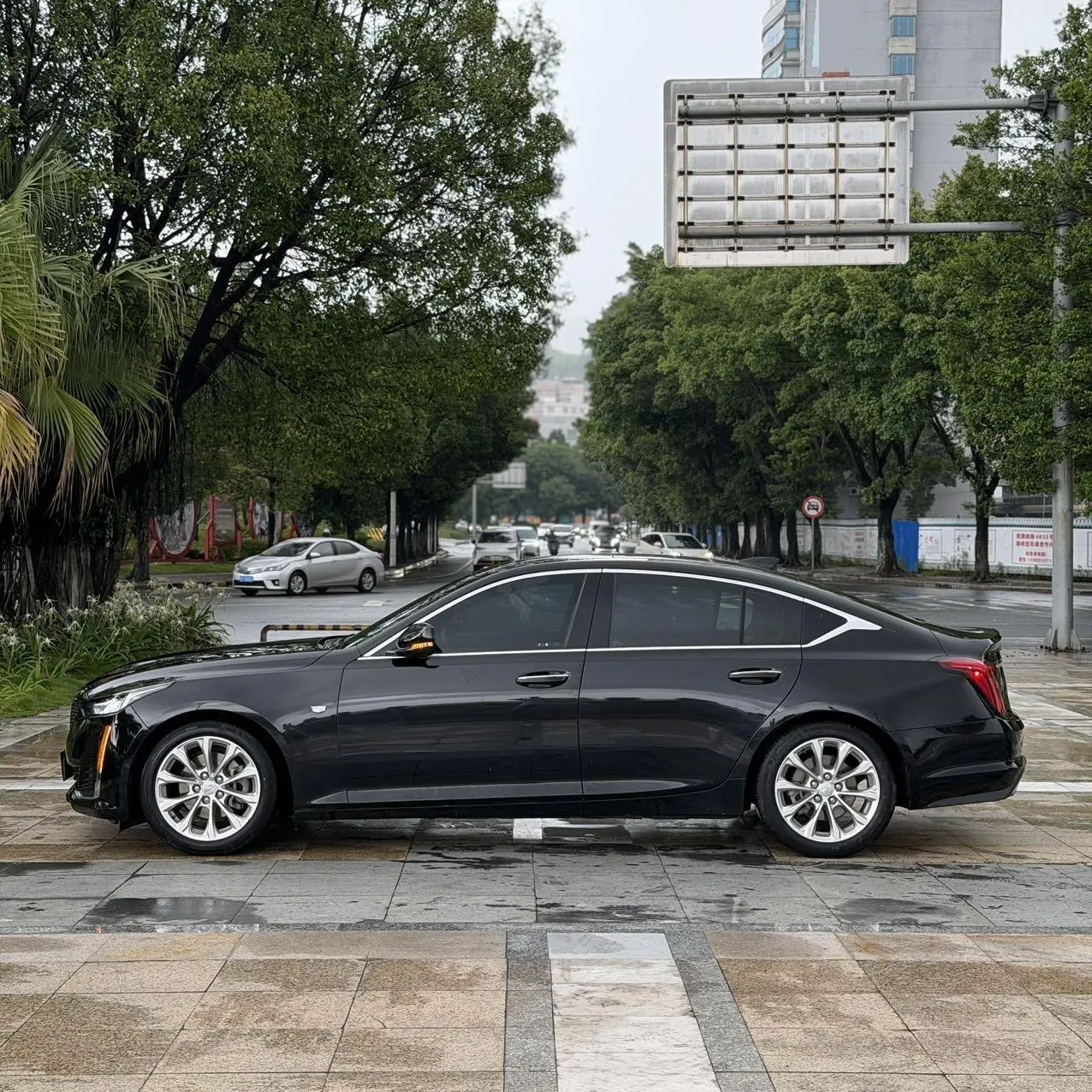 Cadillac 2022 CT5 2.0T 28T luxury automatic gear 3
