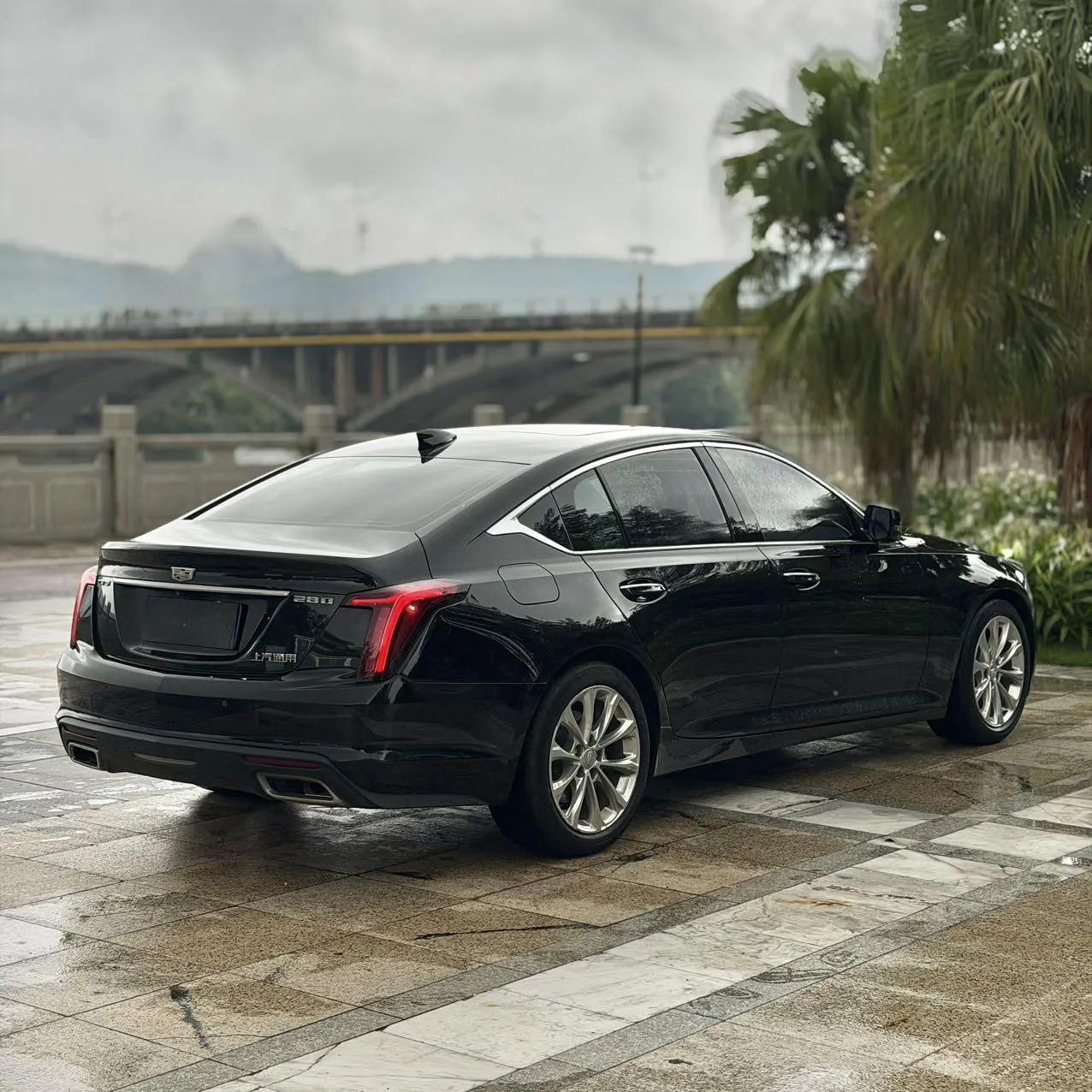Cadillac 2022 CT5 2.0T 28T luxury automatic gear 4