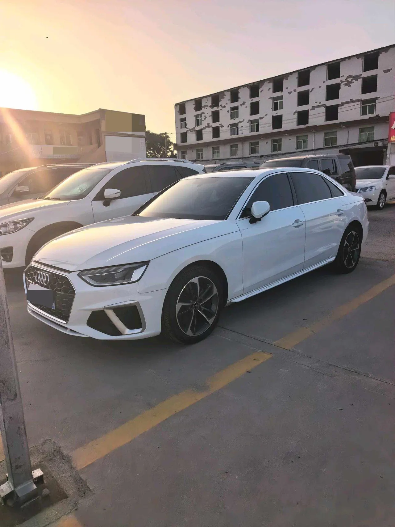 Audi 2023 A4L 2.0TFSI 40TFSI Fashion Dynamic Automatic - View 1