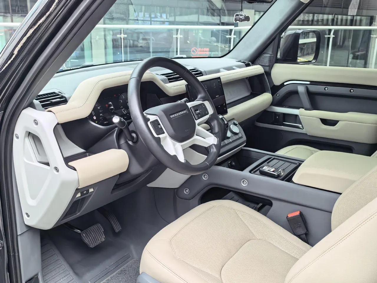 Land Rover Guard (Imported) 2023 Guard 90 48V 3.0T P400 XS Automatic Gear 5