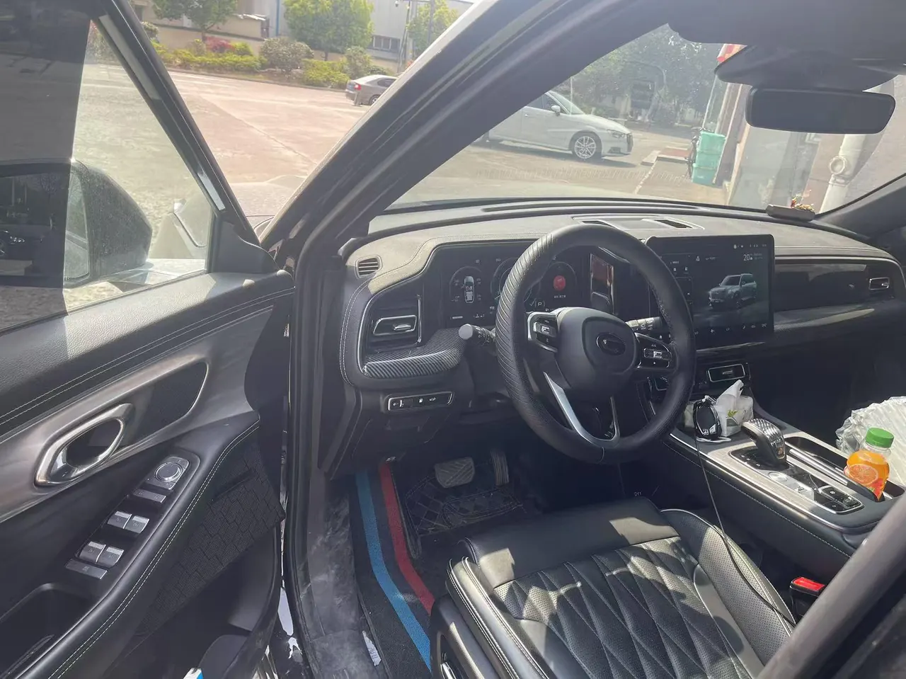 Chuanqi 2022 GS8 2.0TGDI Two-Drive Deluxe Zhilian Edition Six-seat Automatic Gear 2