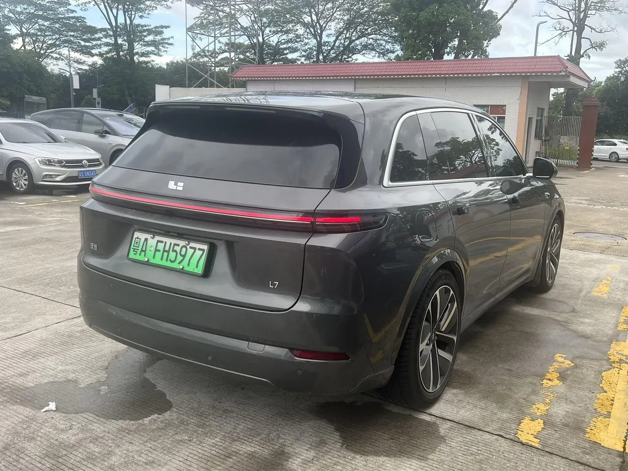 Li 2024 L7 Ultra Automatic 8