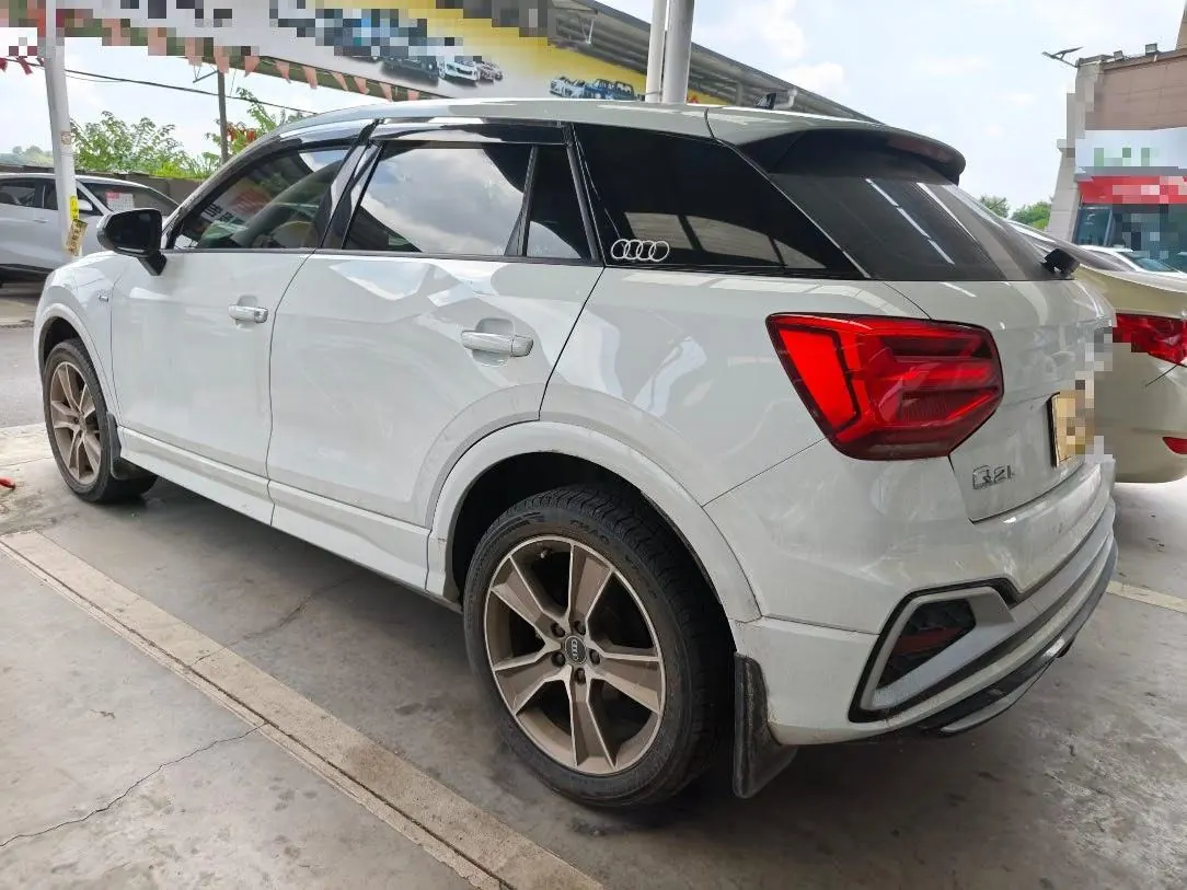 Audi 2022 Q2L 1.4TFSI 35TFSI Fashion Dynamic Automatic 3
