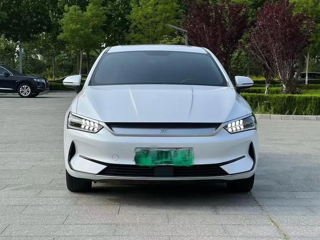 BYD 2021 Qin PLUS EV 500KM Luxury Automatic Gear 2