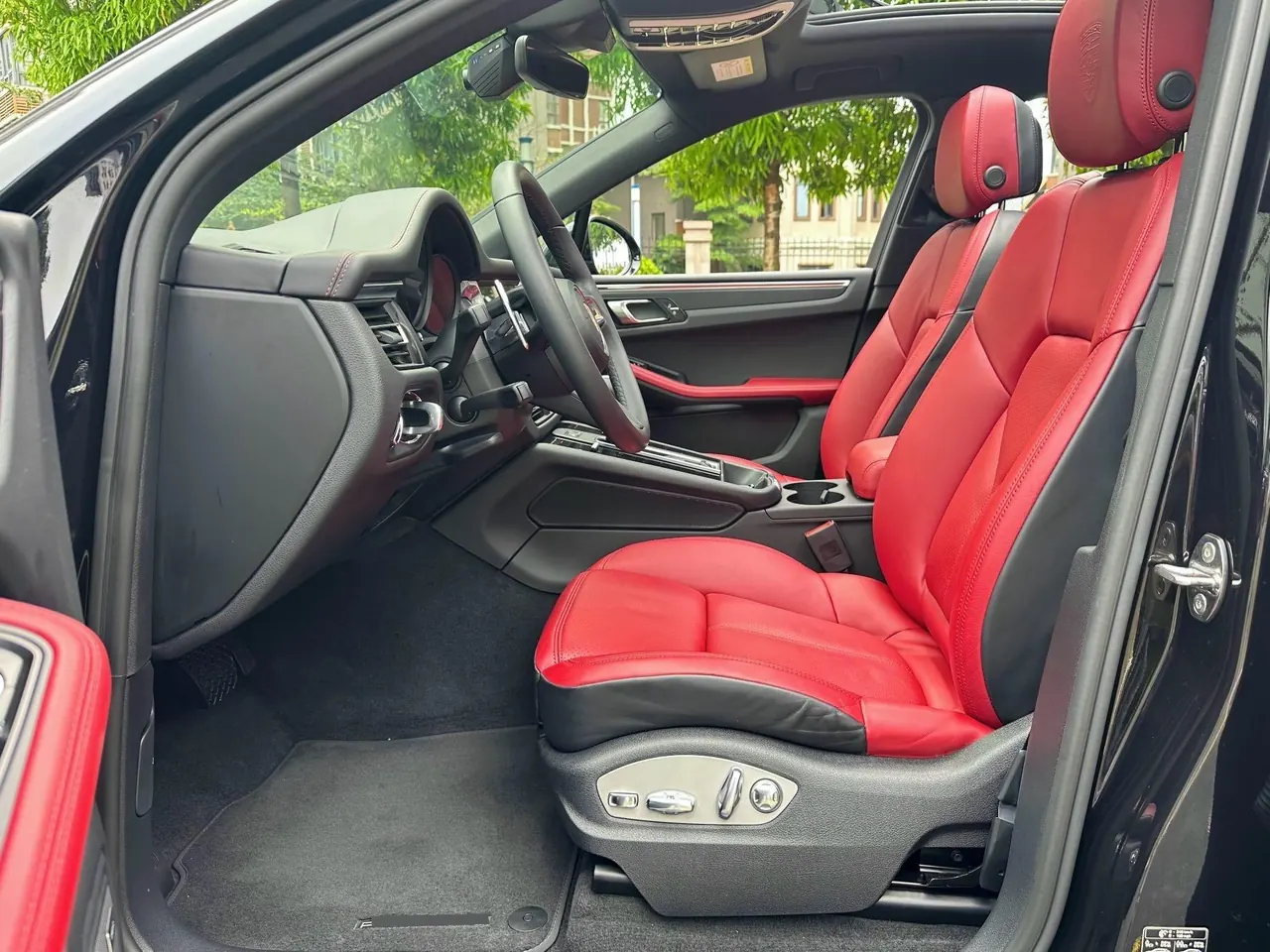 Porsche Macan (Imported) 2023 Macan 2.0T Automatic Gear 15