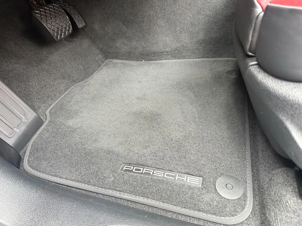 Porsche Macan (Imported) 2023 Macan 2.0T Automatic Gear 16