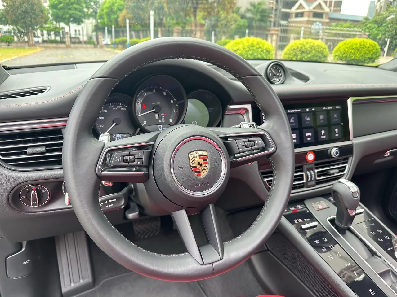 Porsche Macan (Imported) 2023 Macan 2.0T Automatic Gear 8