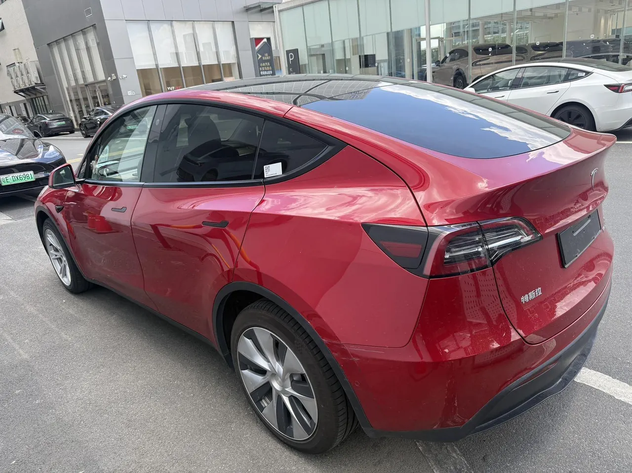 Tesla 2021 Model Y long endurance all-wheel drive version automatic transmission 3