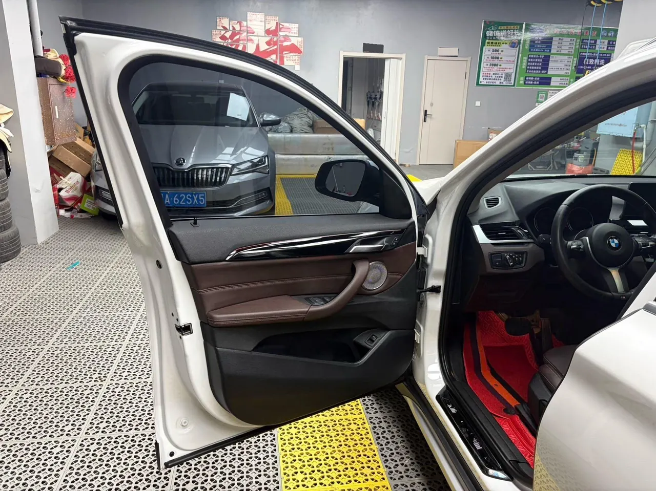 BMW 2022 X1 sDrive20Li 1.5T exclusive automatic gear 7