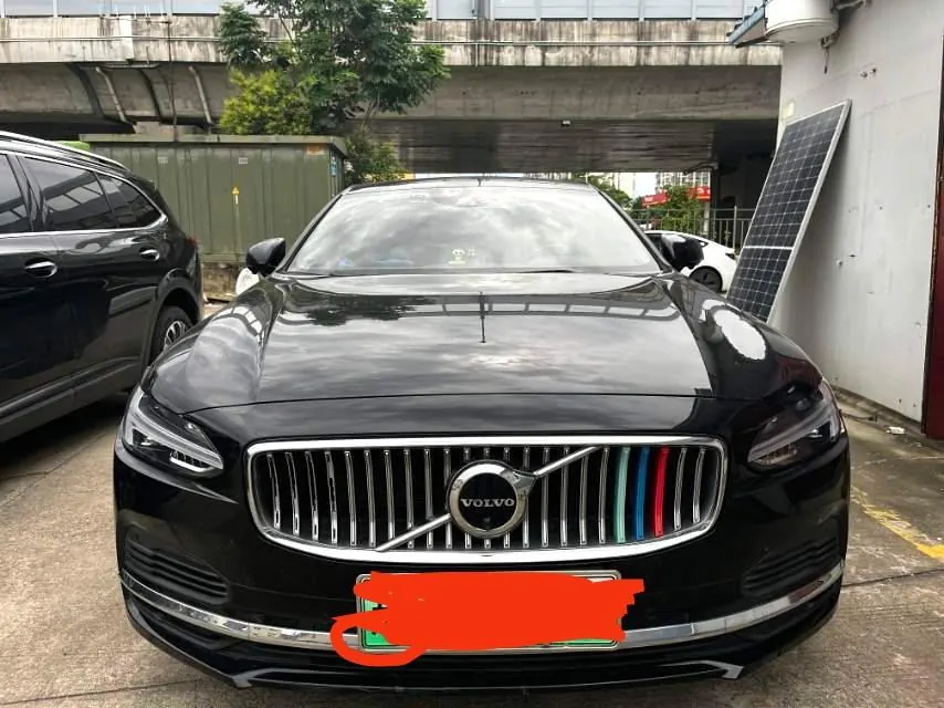 Volvo S90 New Energy 2021 S90 PHEV 2.0T T8 Zhiyi Deluxe Automatic Gear 2