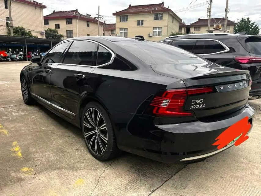 Volvo S90 New Energy 2021 S90 PHEV 2.0T T8 Zhiyi Deluxe Automatic Gear 4