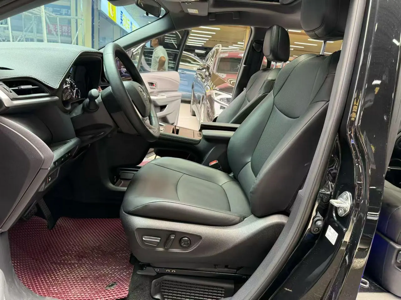 Toyota 2024 Grevia HYBRID 2.5 Stepless Deluxe Edition Automatic Transmission 2
