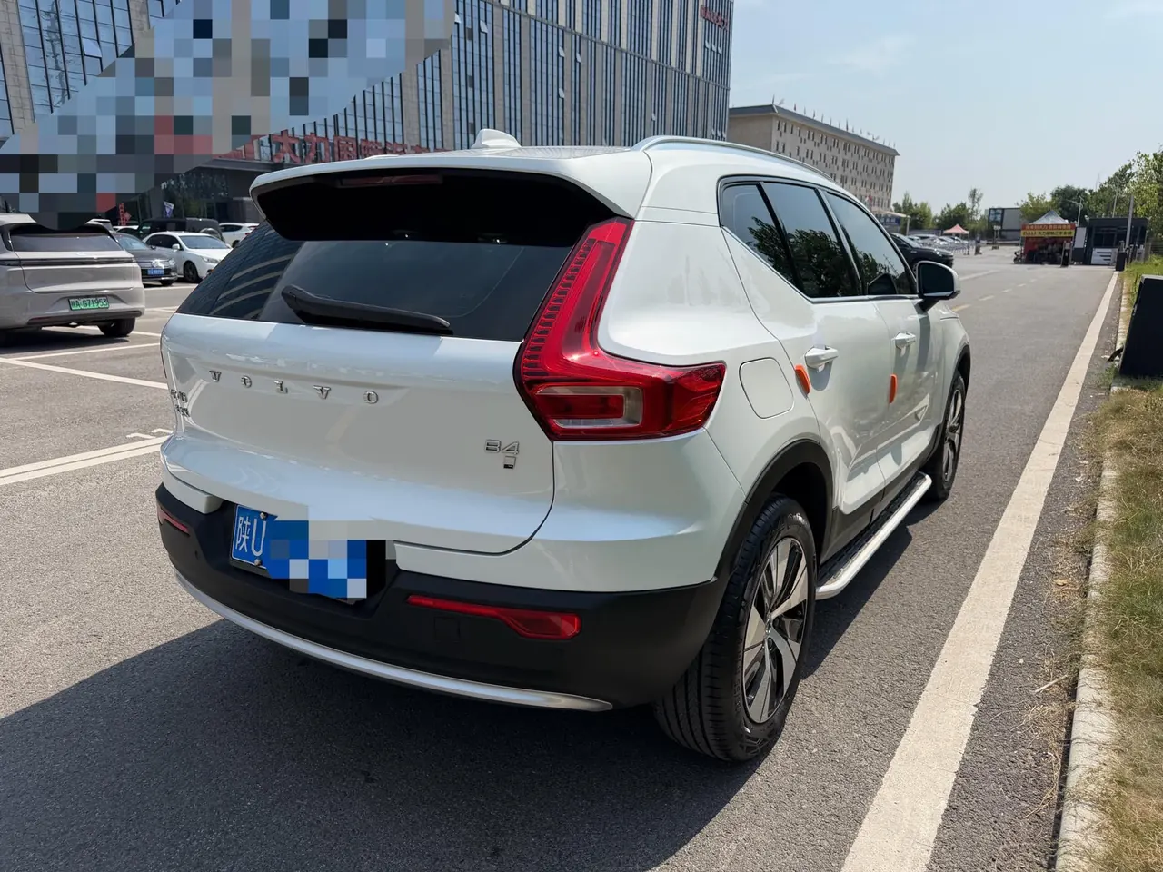 Volvo 2024 XC40 48V 2.0T B3 Zhiyuan Deluxe Edition Automatic Gear 14