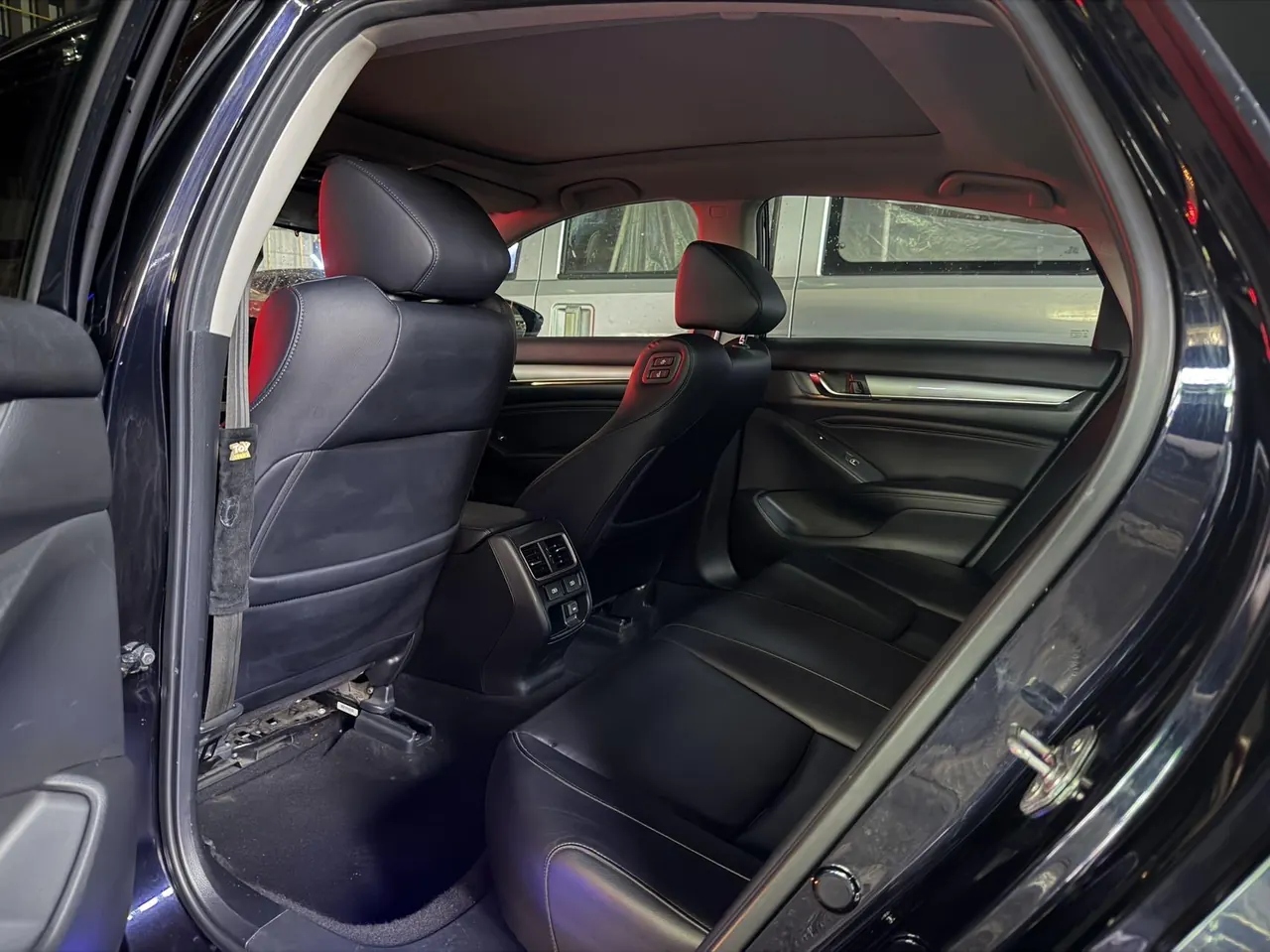 Honda 2021 10th Generation Accord Hybrid 2.0 Stepless Ruizhi Star Limited Edition Automatic Transmission 3