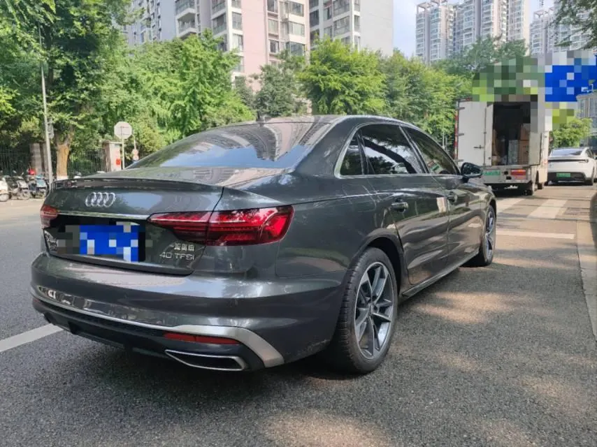 Audi 2020 A4L 2.0TFSI 40TFSI Fashion Dynamic Automatic 10