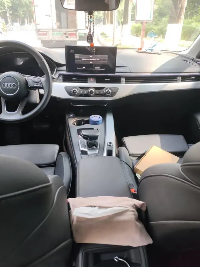 Audi 2020 A4L 2.0TFSI 40TFSI Fashion Dynamic Automatic 8