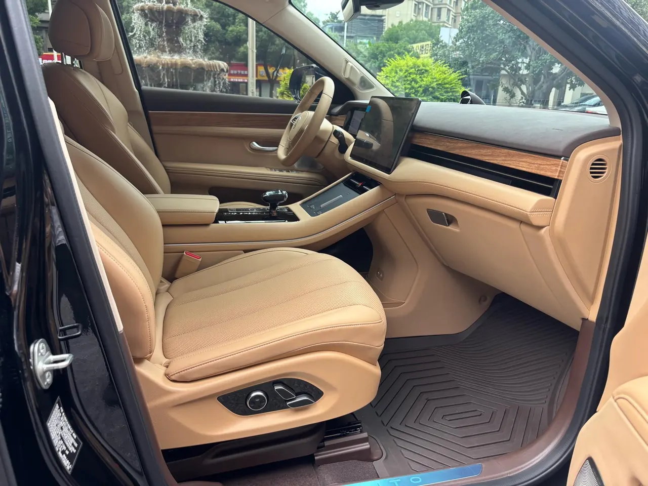 AITO 2024 AITO M7 Smart Drive Four-wheel Drive Ultra Edition 5-seat Automatic Gear 7