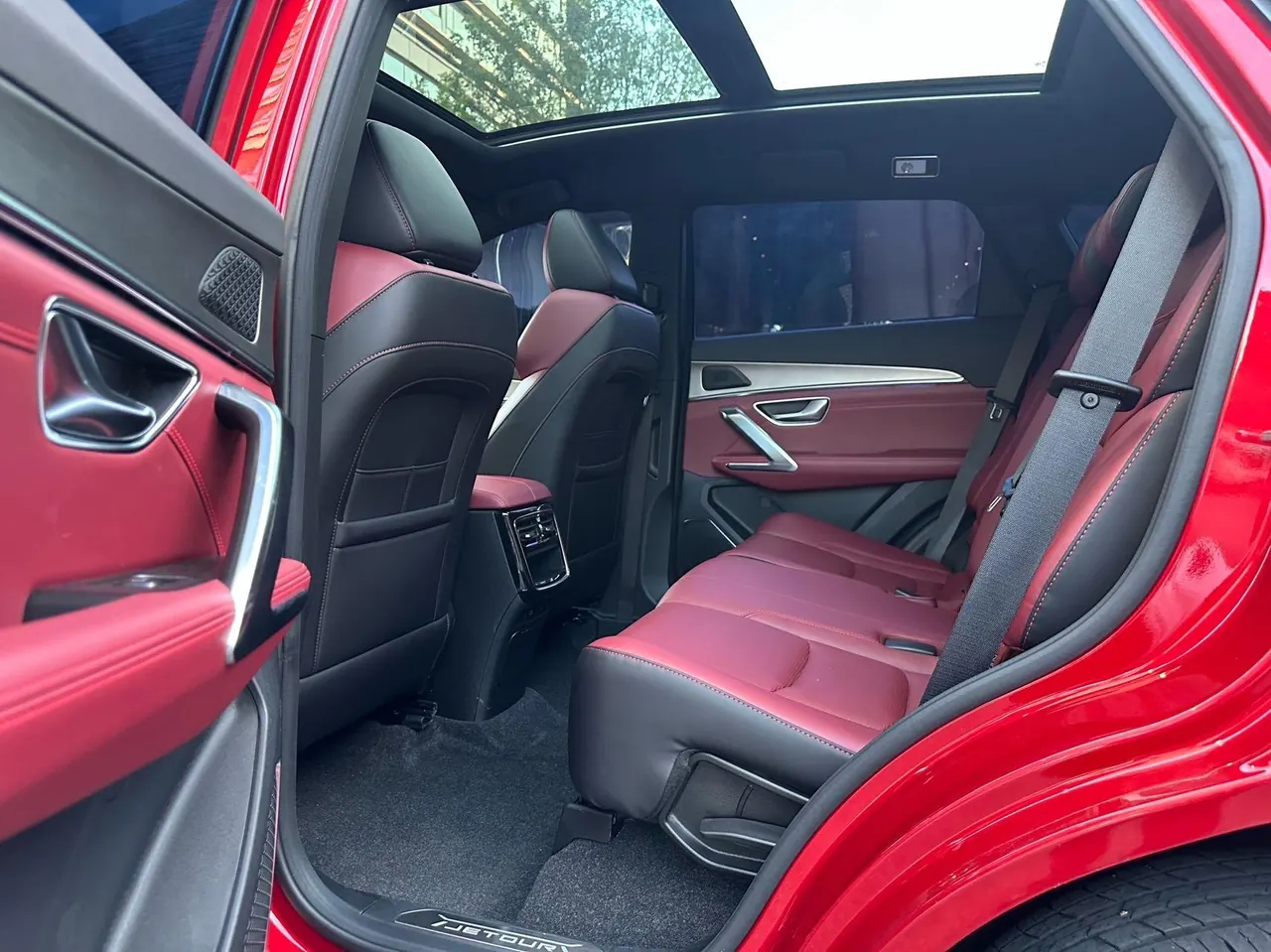 Jetour 2021 X70 PLUS 1.5T Mountain 5 Automatic Gear 6