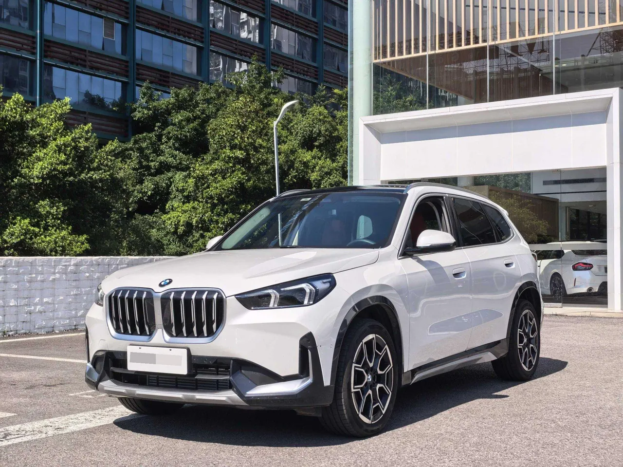 BMW 2026 X1 sDrive25Li 2.0T X design set automatic gear - View 1