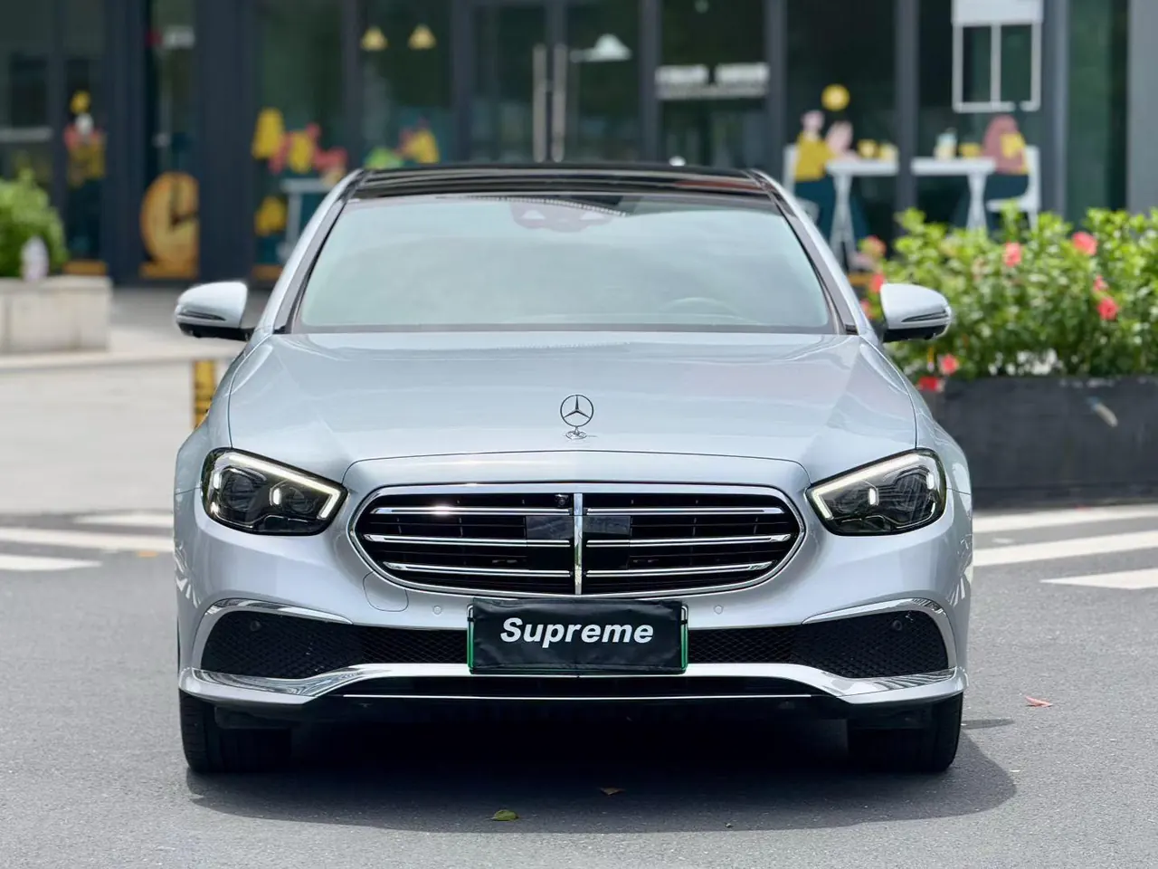 Open image lightbox: Mercedes Benz Class E New Energy 2021 E 350 e L 2.0T Automatic Gear