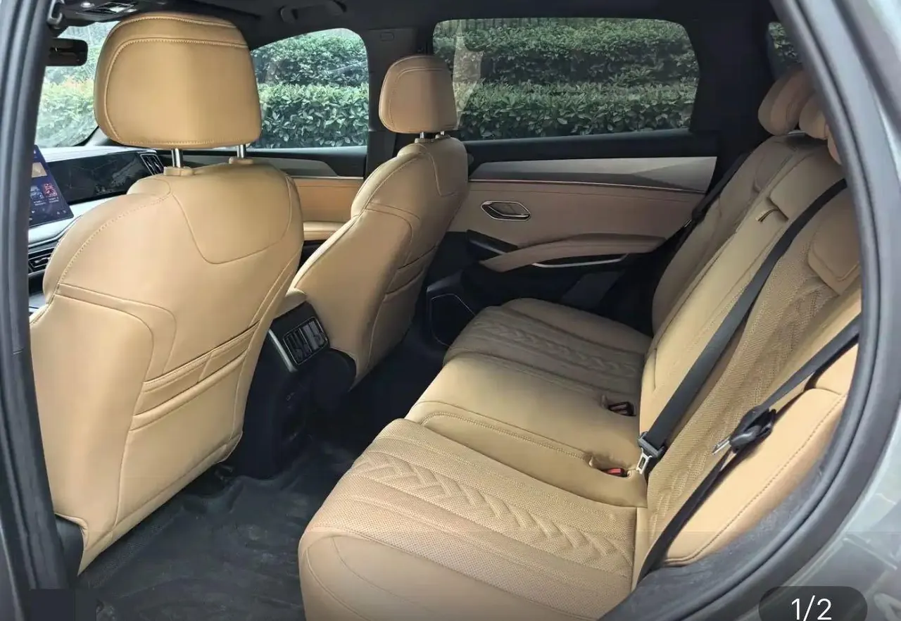 BYD 2024 Song L DM-i 1.5 Stepless 160km Exceed Automatic Transmission 4